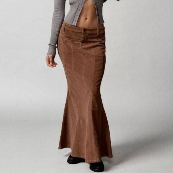 BDG x URBAN OUTFITTERS | Kendall Fluted Brown Corduroy Maxi Skirt Y2K | Large - Picture 1 of 11